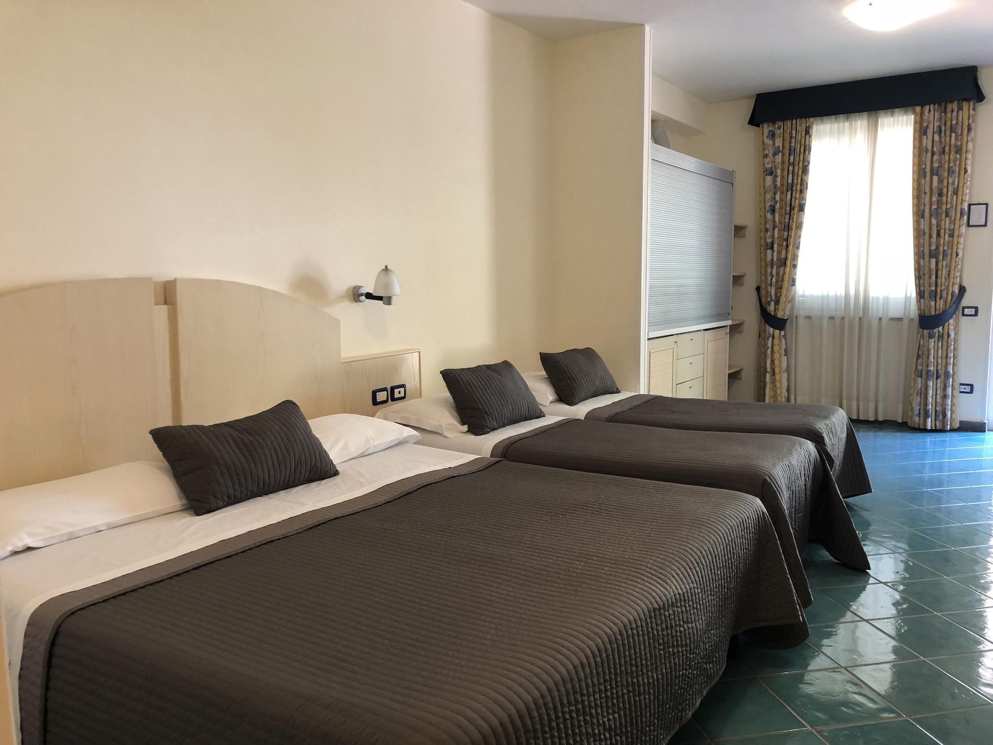 Agave Hotel Pozzuoli Exterior foto