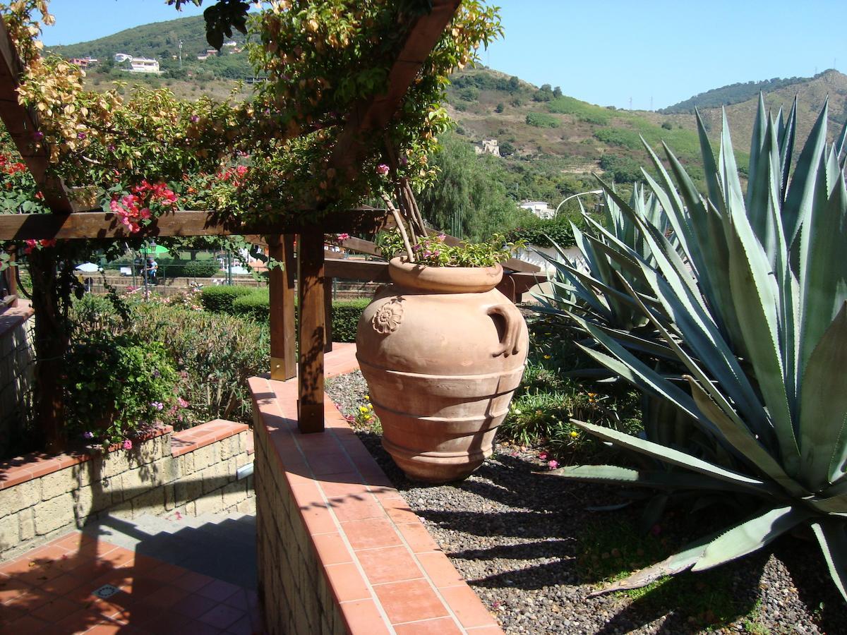 Agave Hotel Pozzuoli Exterior foto